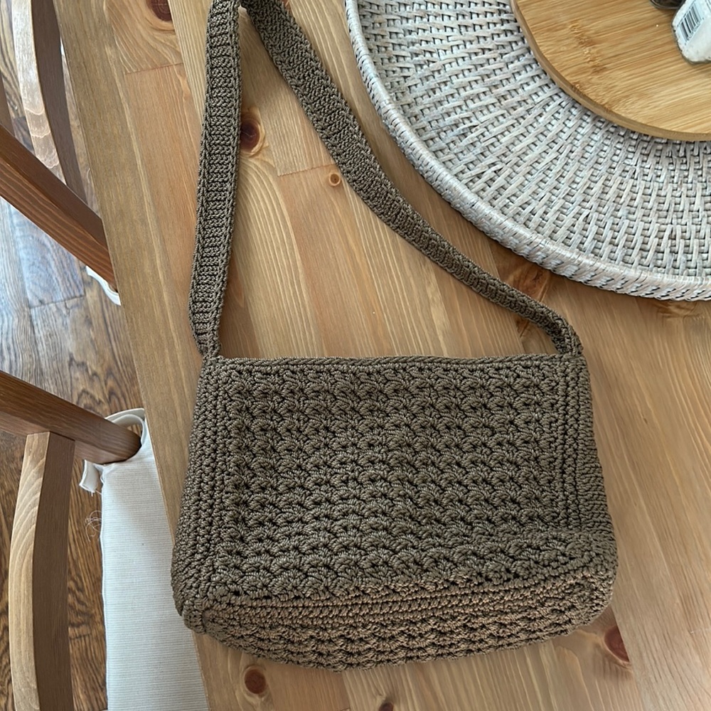 Vintage crochet shoulder bag. The sak